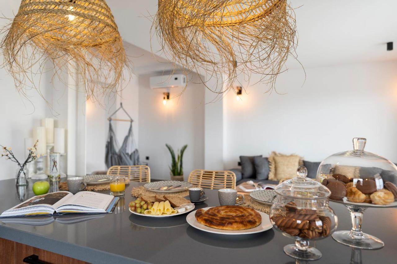 Luxury Nissovilla With Private Pool & Sea Views Villaer Kolýmbia