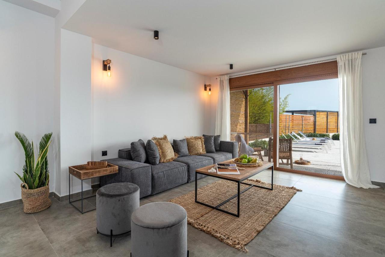 Villaer Luxury Nissovilla With Private Pool & Sea Views Kolýmbia